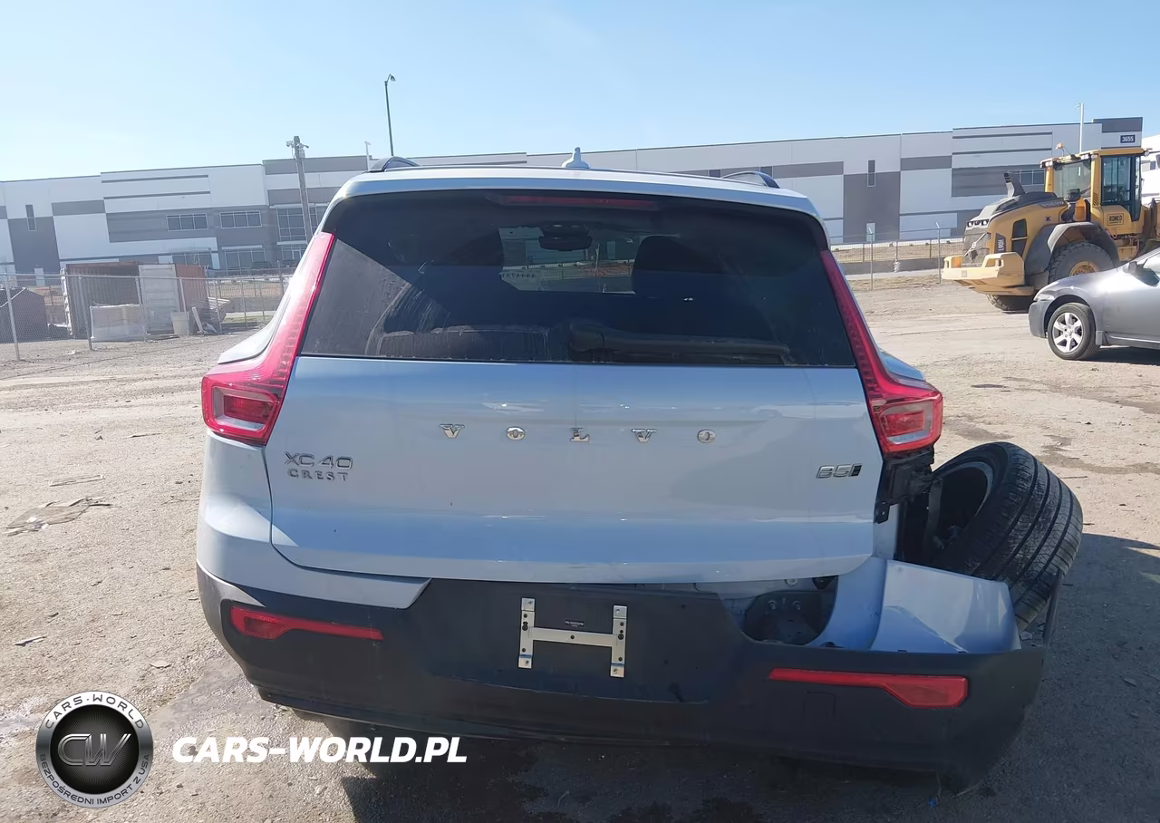 2025 Volvo Xc40 B5 Plus Dark Theme VIN:YV4L12UC5S2537901 - 16
