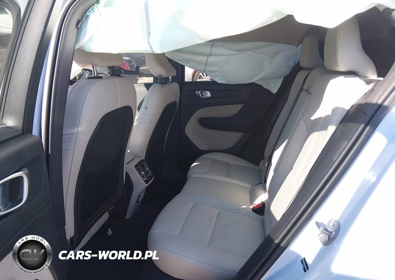 2025 Volvo Xc40 B5 Plus Dark Theme VIN:YV4L12UC5S2537901 - 8