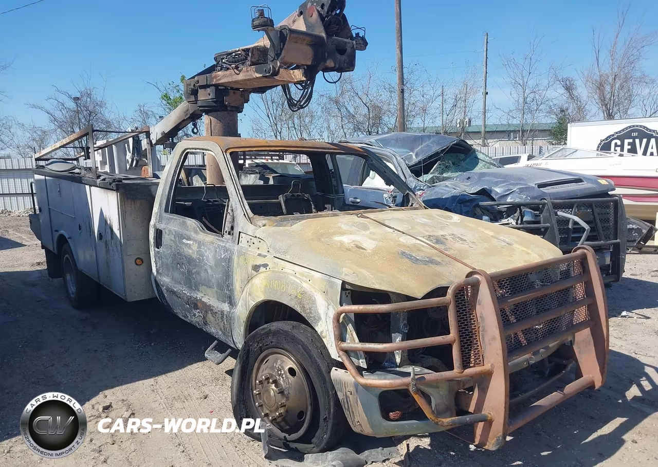 2011 Ford F-450 Chassis Xl