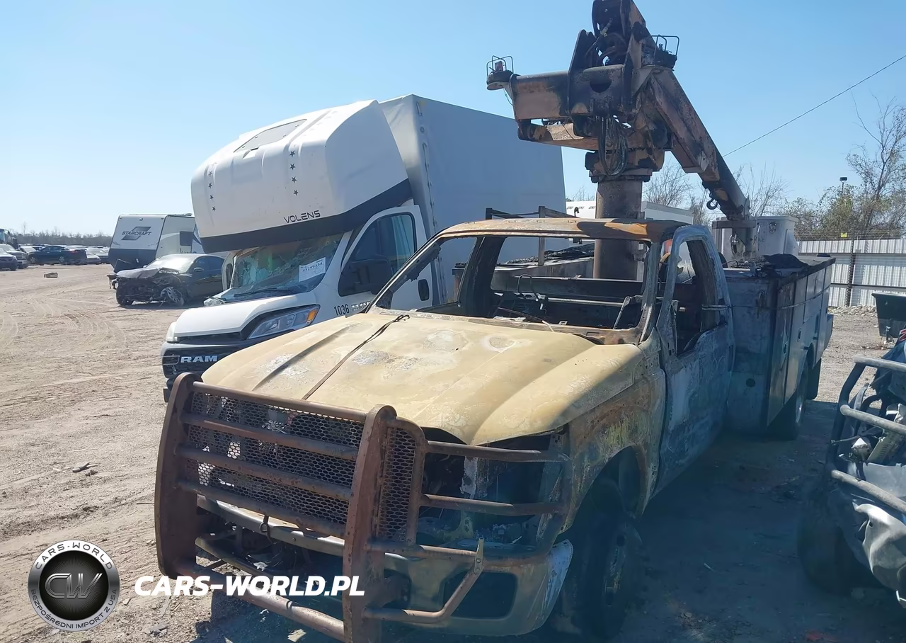 2011 Ford F-450 Chassis Xl VIN:1FDUF4GYXBEA30627 - 2