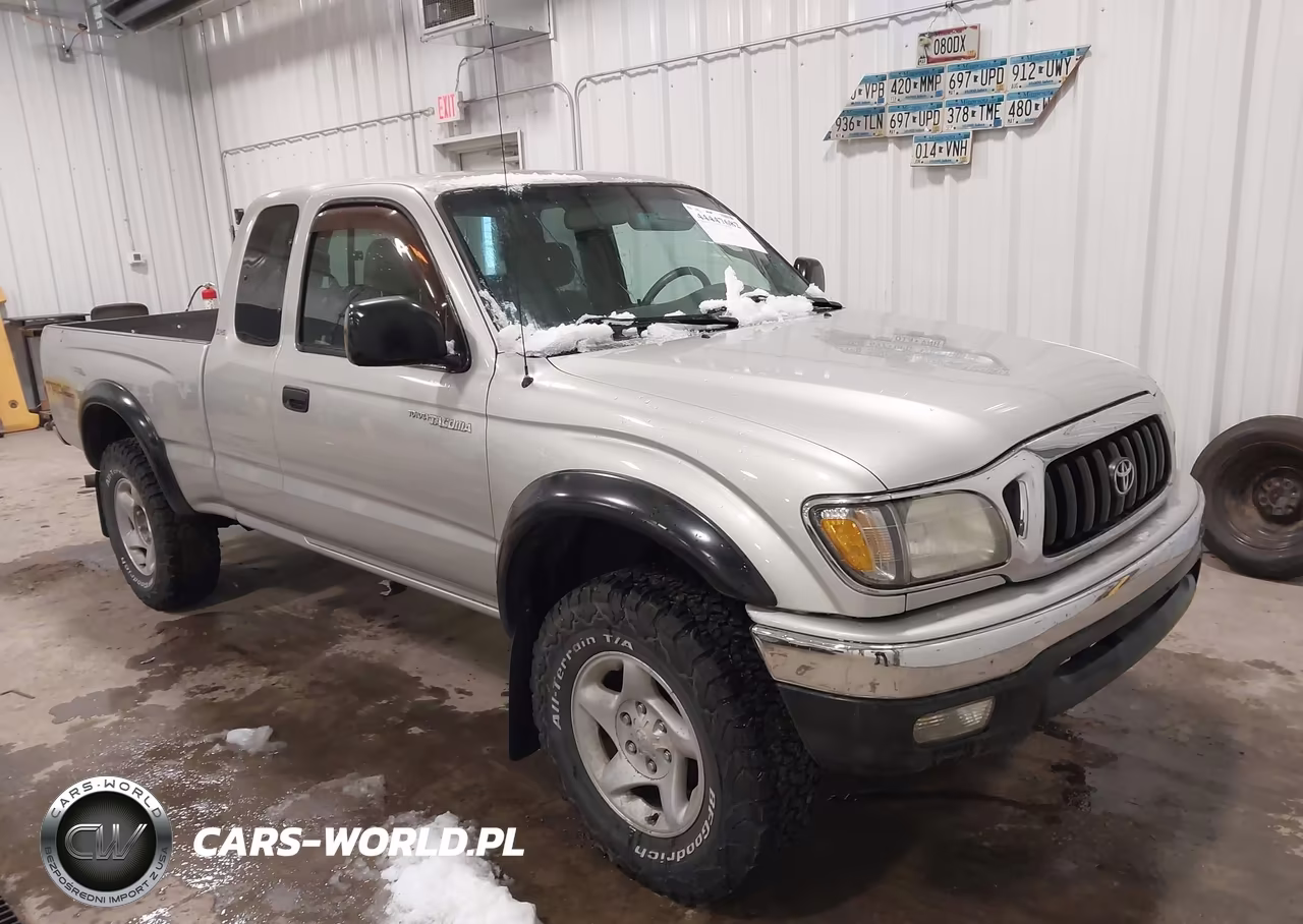 2004 Toyota Tacoma Base V6