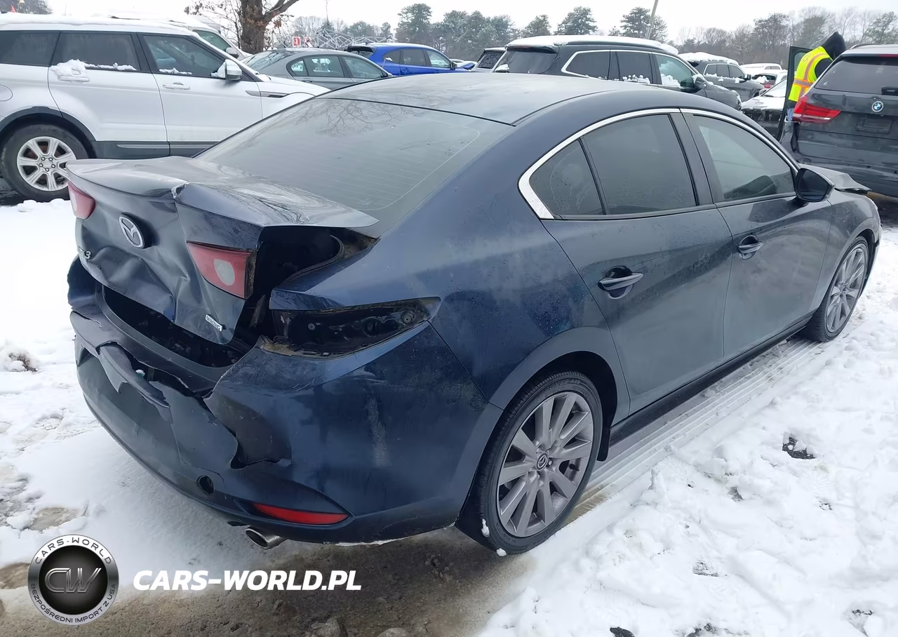 2020 Mazda Mazda3 Select Package VIN:3MZBPACL7LM139556 - 4