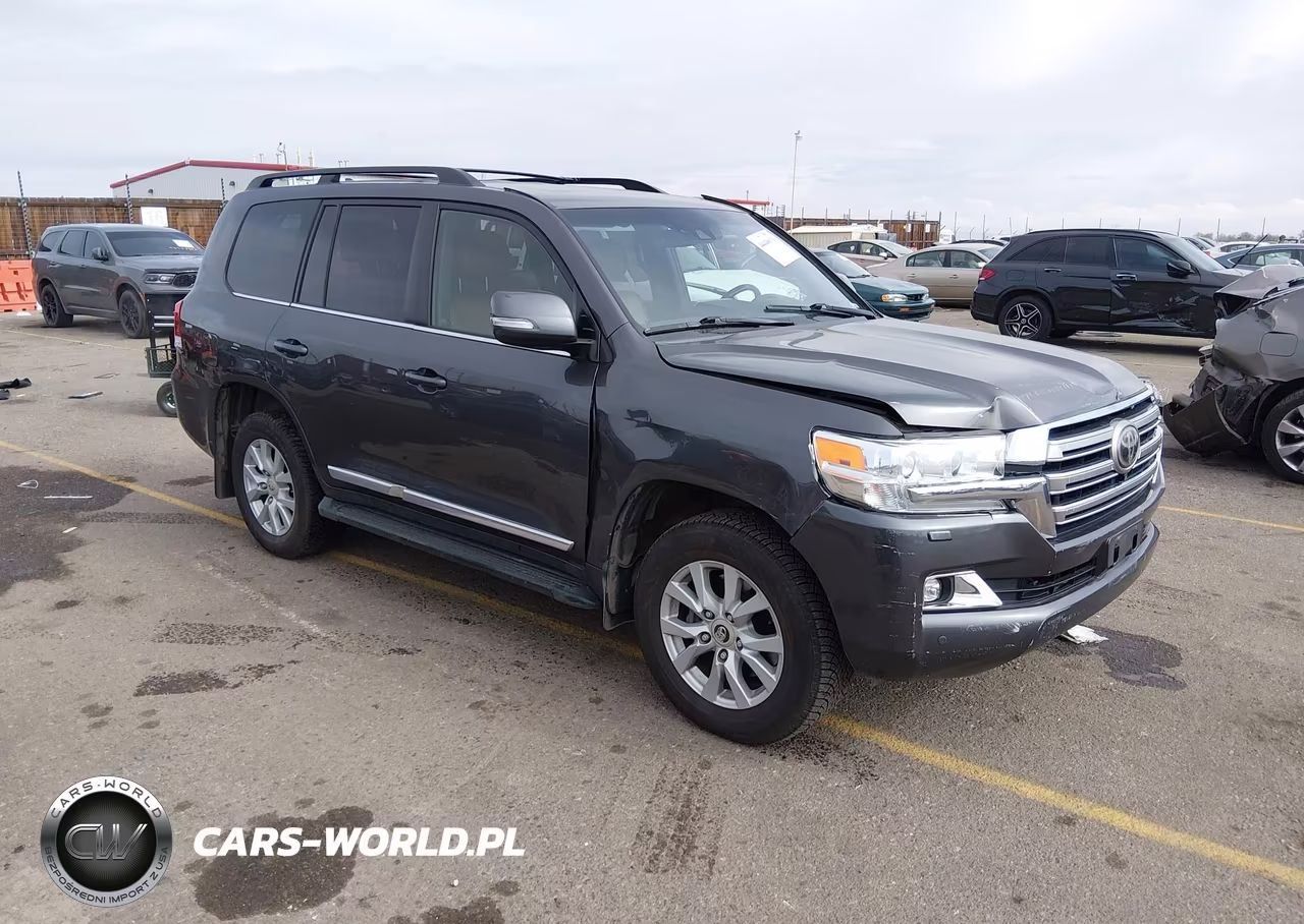 2017 Toyota Land Cruiser V8