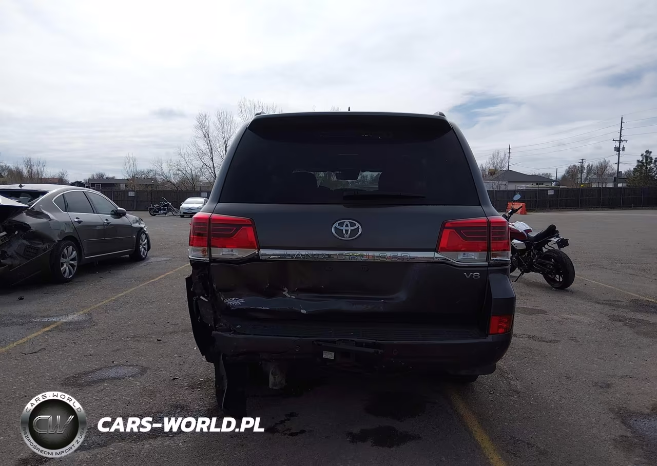 2017 Toyota Land Cruiser V8 VIN:JTMCY7AJ9H4058957 - 16