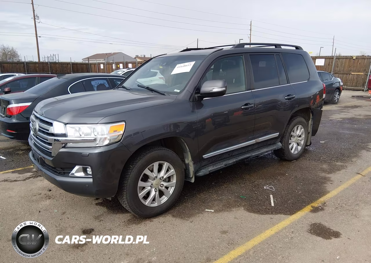 2017 Toyota Land Cruiser V8 VIN:JTMCY7AJ9H4058957 - 2