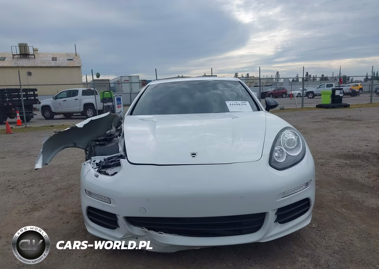 2016 Porsche Panamera 4 VIN:WP0AA2A73GL001984 - 13