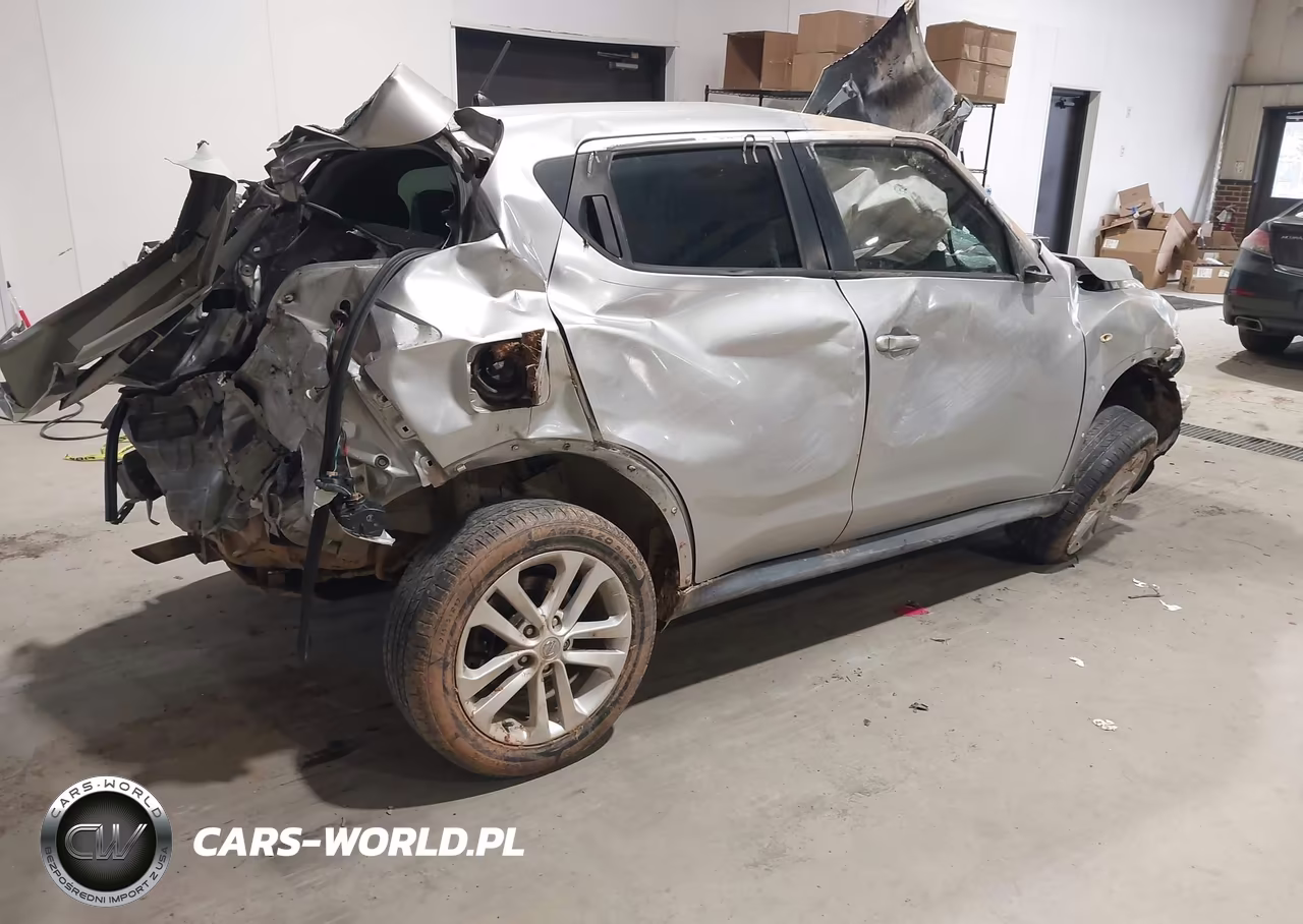 2012 Nissan Juke S VIN:JN8AF5MR0CT108649 - 4