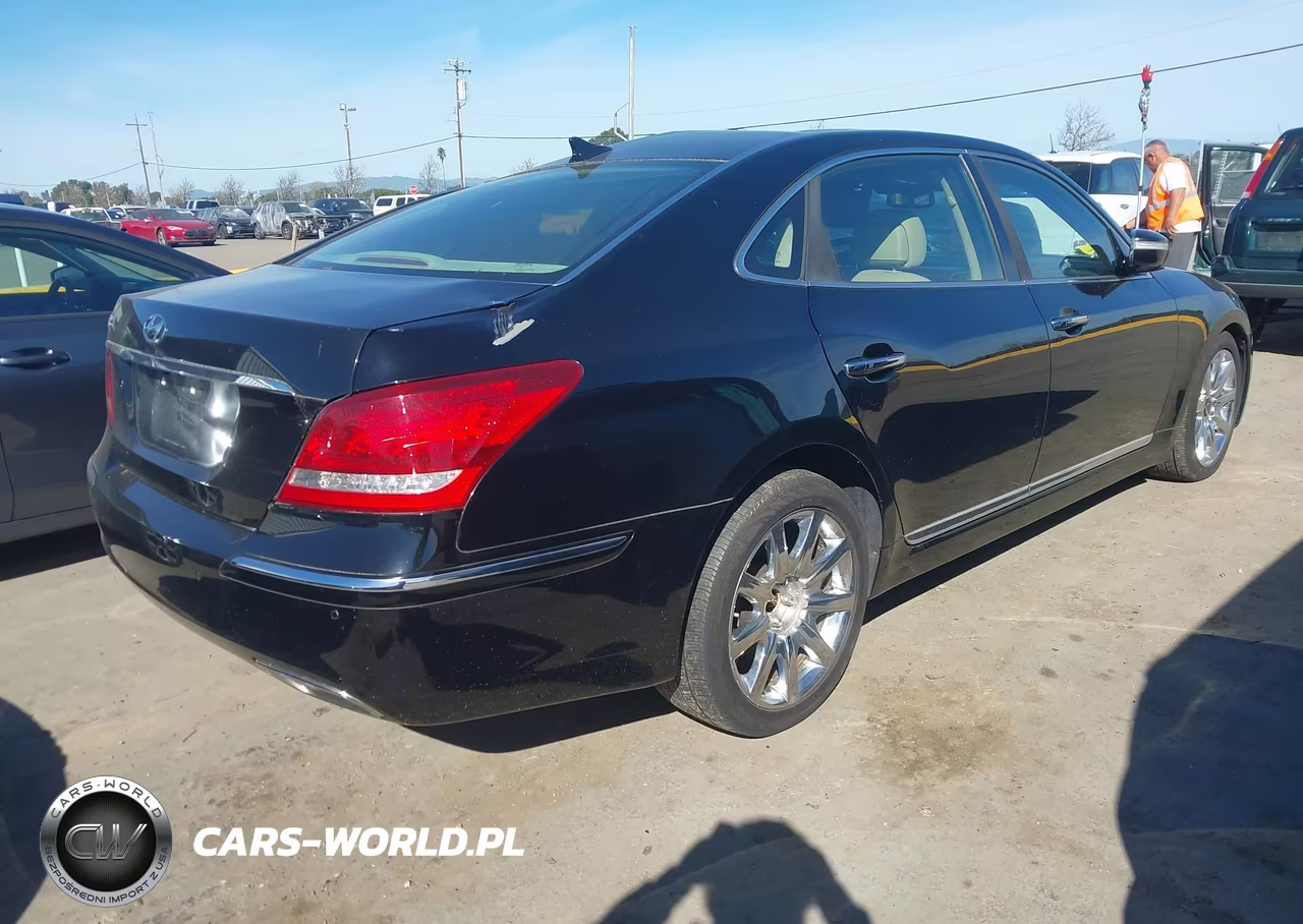 2013 Hyundai Equus Signature VIN:KMHGH4JH7DU072469 - 4