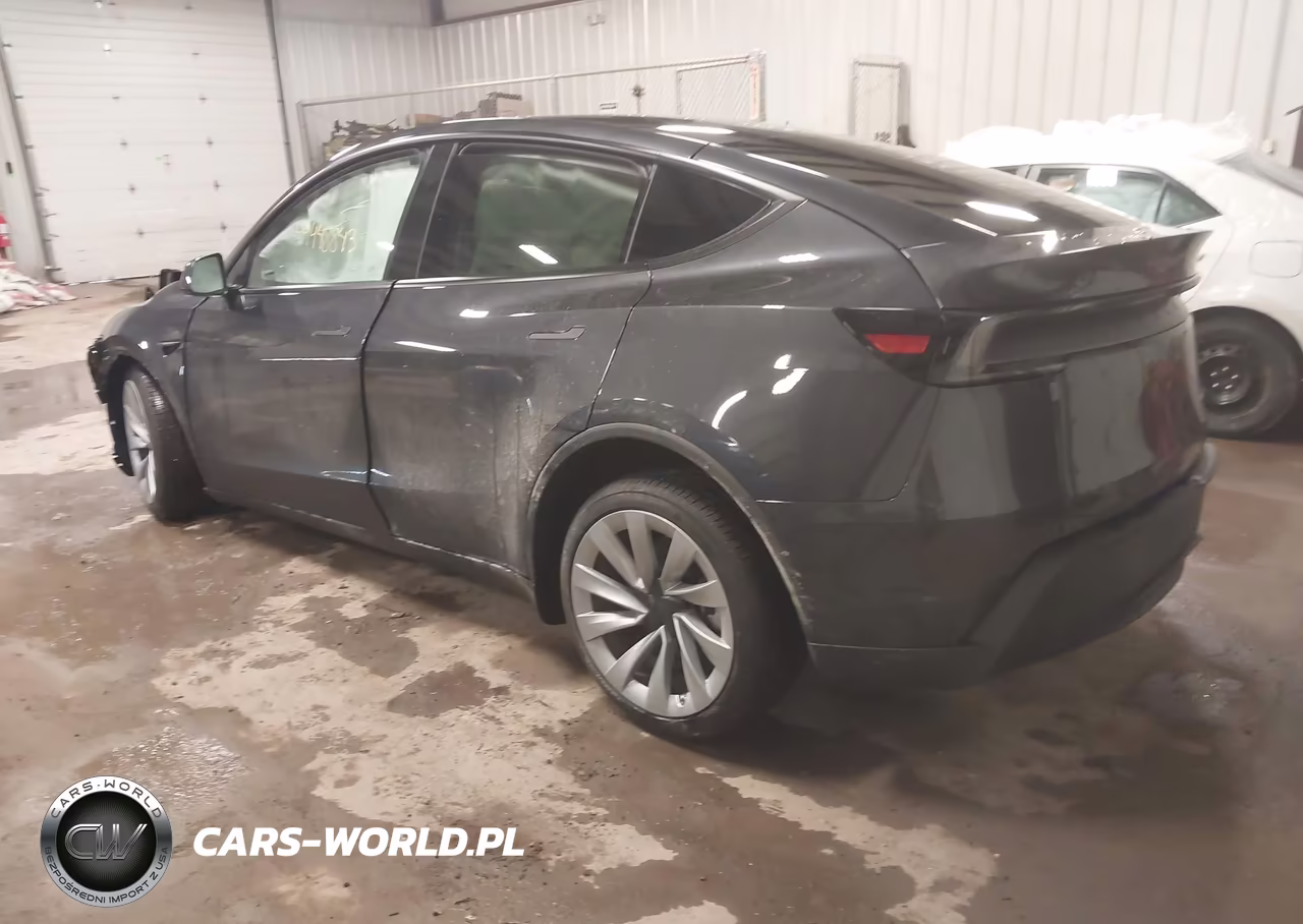 2026 Tesla Model Y Long Range Launch Series-Premium All-Wheel Drive VIN:7SAYGDEE0TA498314 - 3