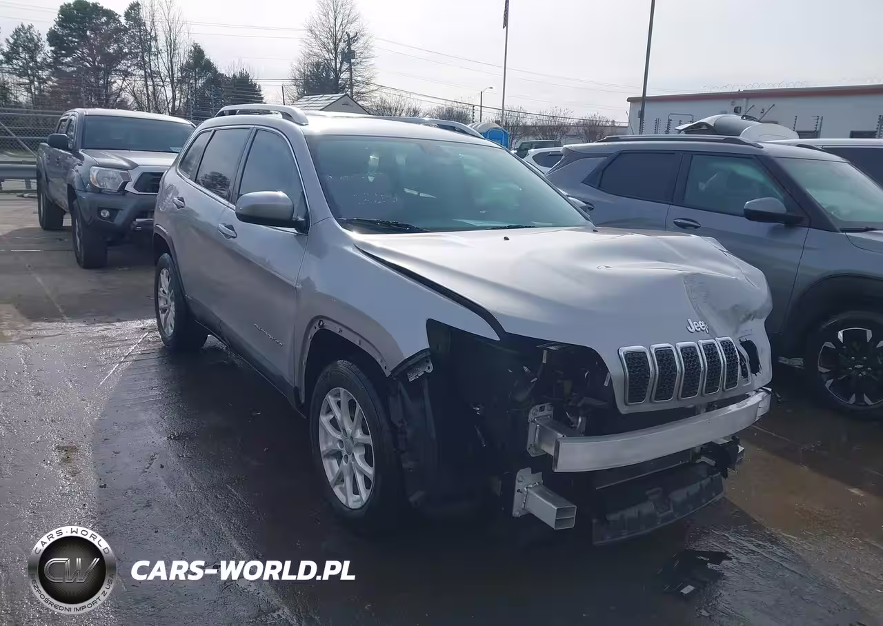 2019 Jeep Cherokee Latitude Fwd