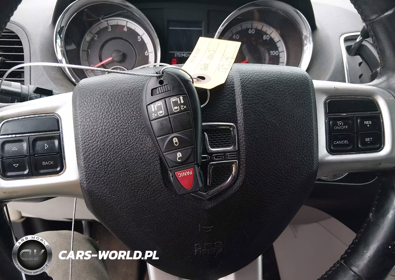 2012 Dodge Grand Caravan Crew VIN:2C4RDGDG3CR110126 - 11