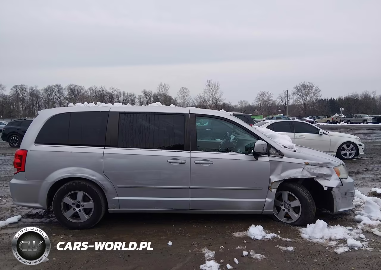 2012 Dodge Grand Caravan Crew VIN:2C4RDGDG3CR110126 - 13
