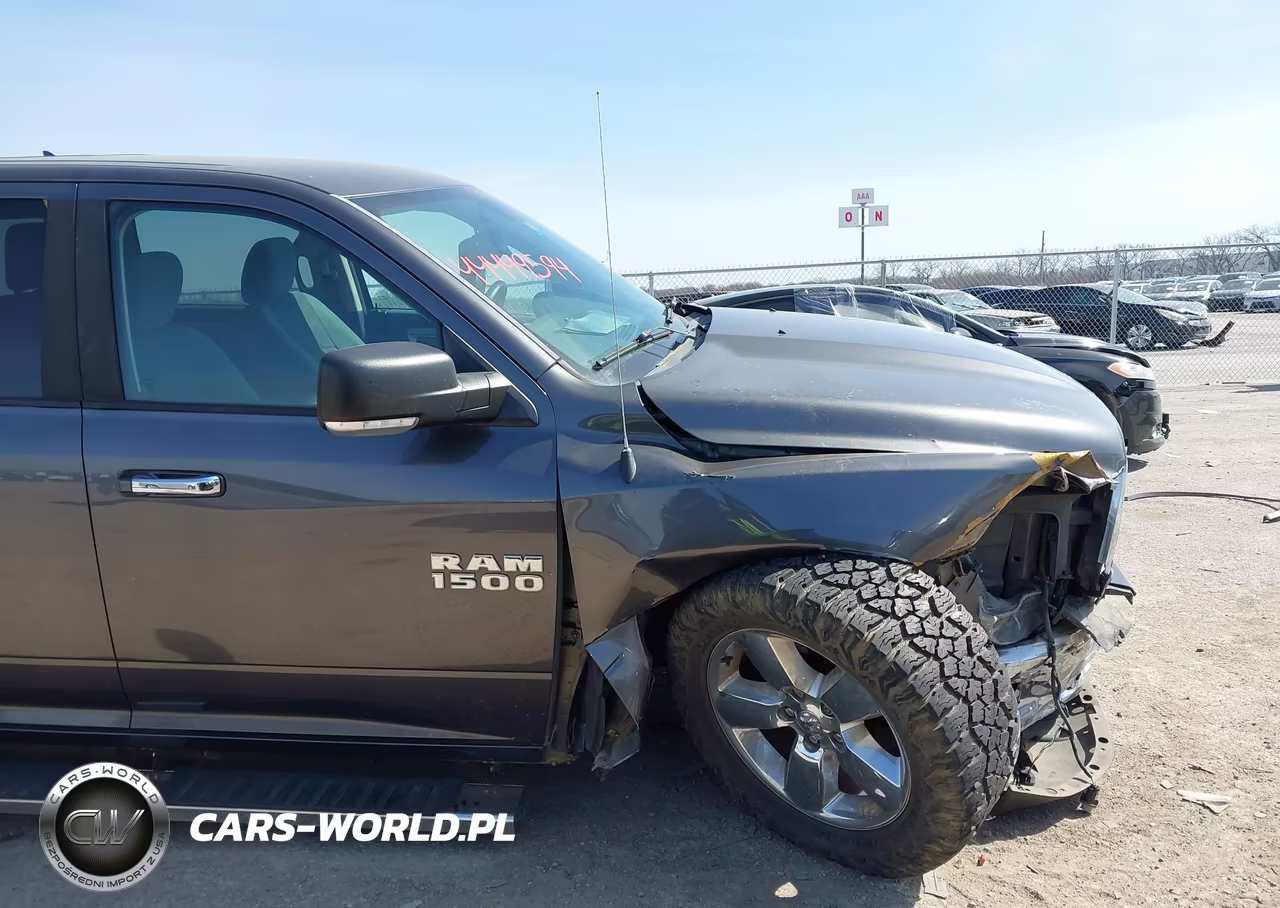 2016 Ram 1500 Lone Star VIN:1C6RR6LGXGS306363 - 5