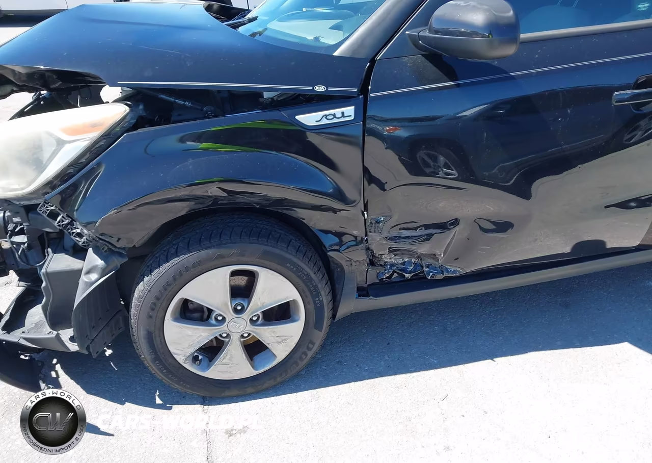2015 Kia Soul VIN:KNDJN2A21F7111996 - 6