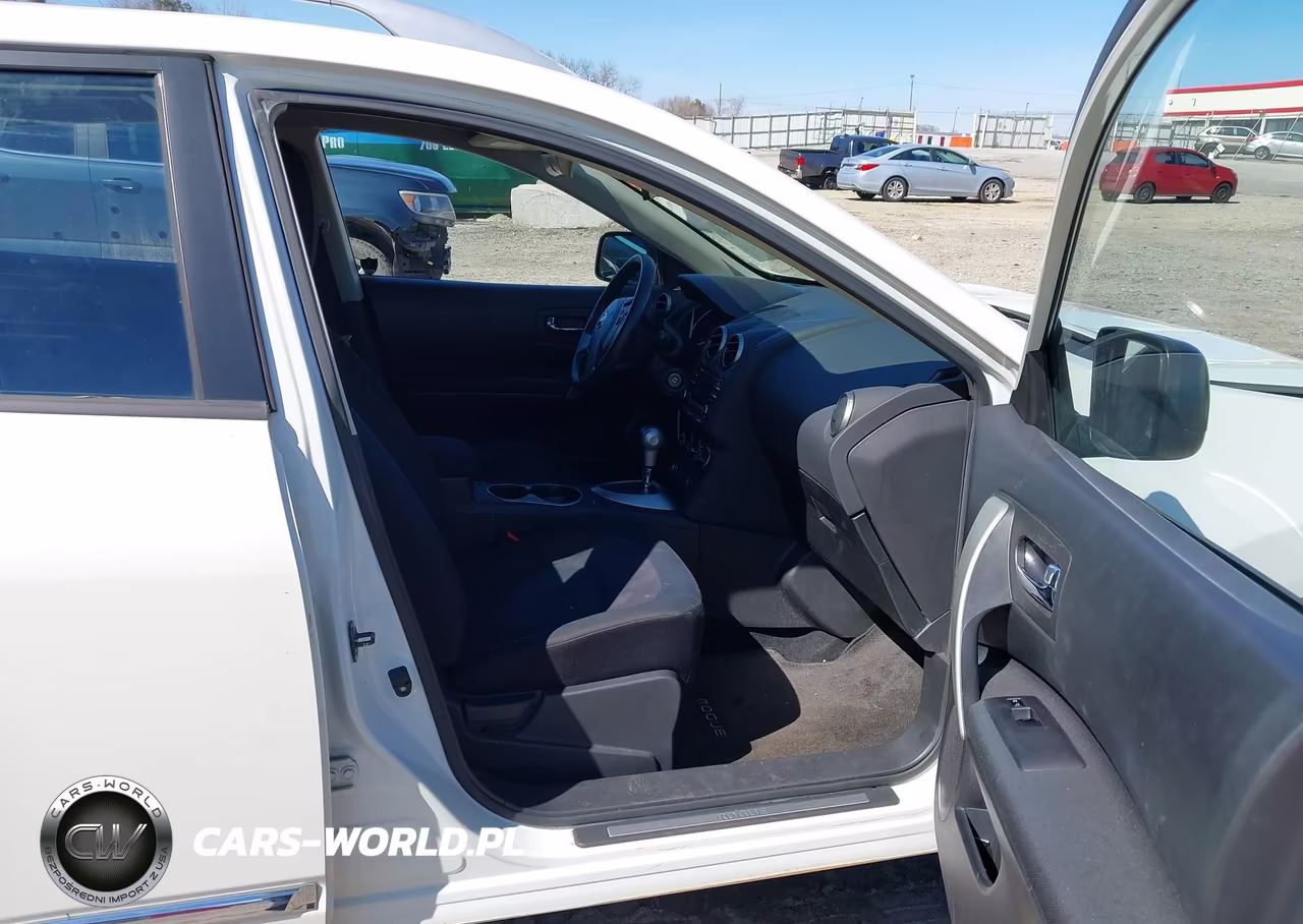2015 Nissan Rogue Select S VIN:JN8AS5MT3FW153918 - 5