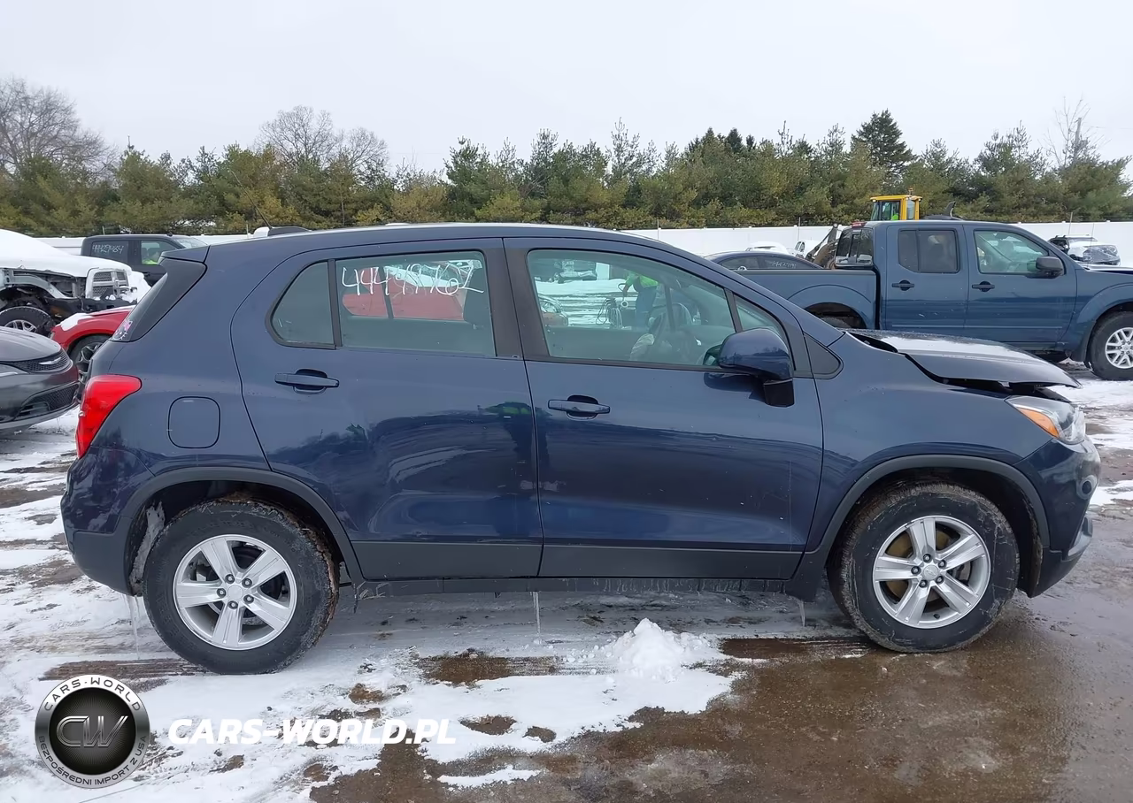 2019 Chevrolet Trax Ls VIN:3GNCJKSB6KL232748 - 13