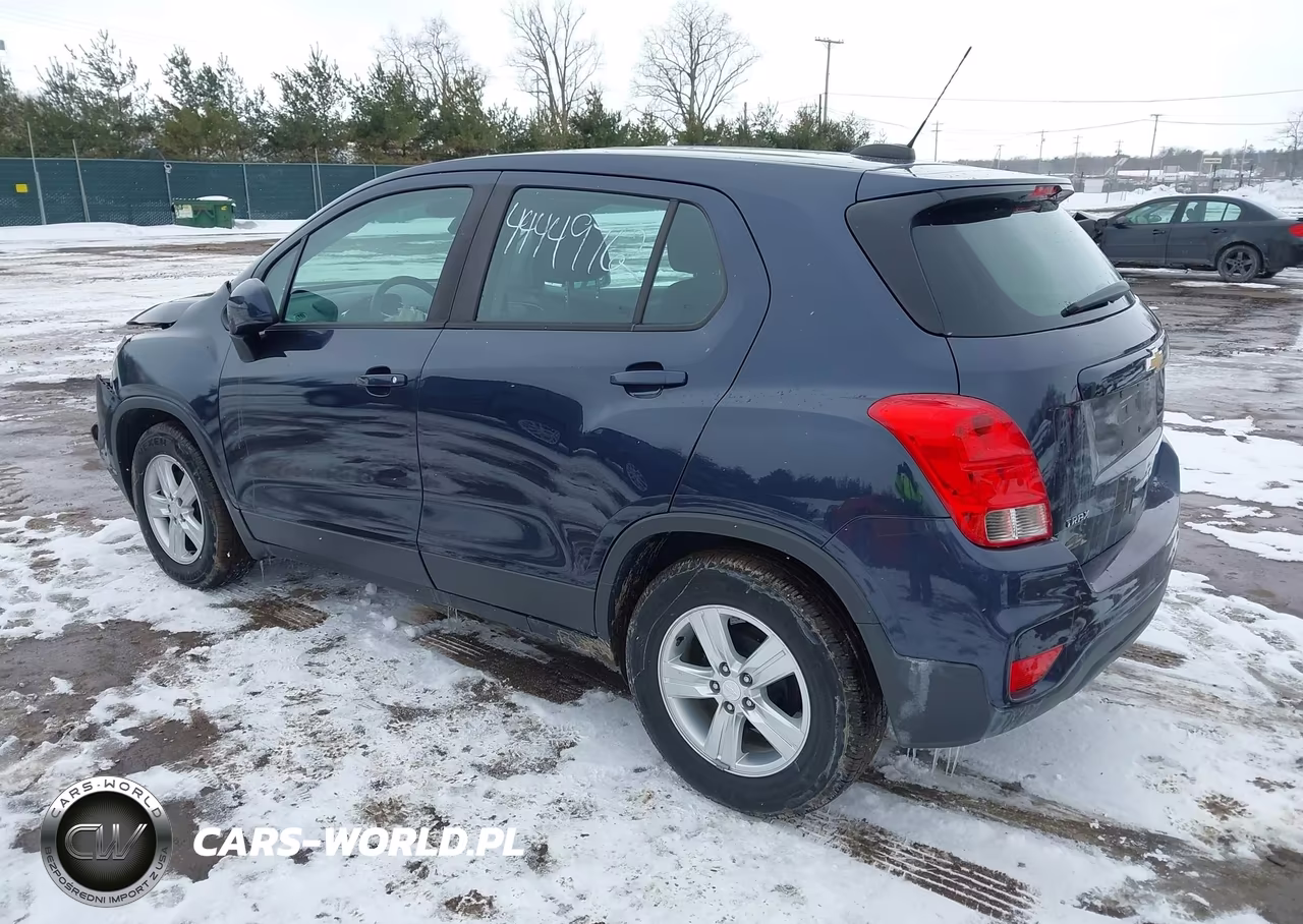 2019 Chevrolet Trax Ls VIN:3GNCJKSB6KL232748 - 3