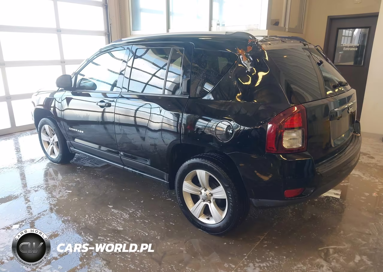 2016 Jeep Compass Sport VIN:1C4NJCBA3GD560852 - 3