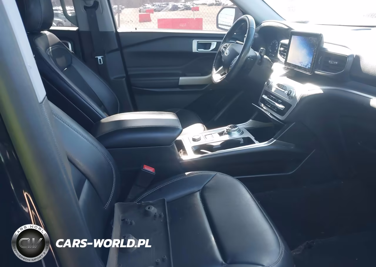 2020 Ford Explorer Xlt VIN:1FMSK8DH0LGC67065 - 5