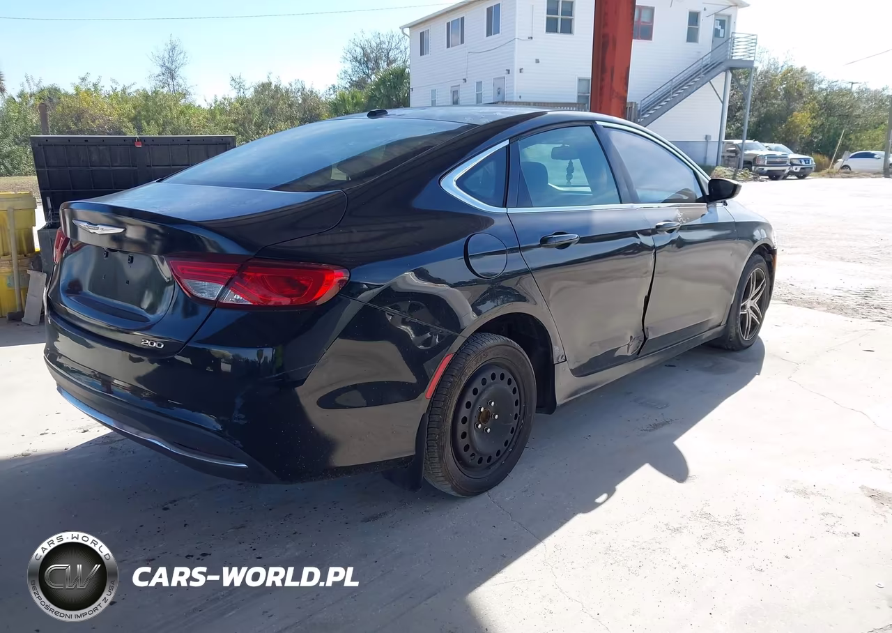 2015 Chrysler 200 Limited VIN:1C3CCCAB3FN733729 - 4