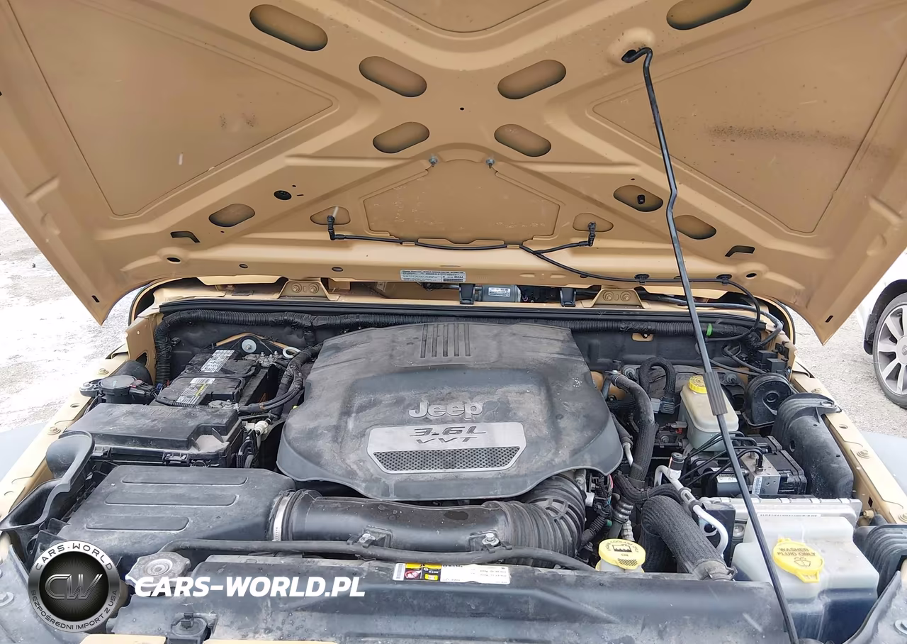 2013 Jeep Wrangler Sport VIN:1C4AJWAG4DL702701 - 10