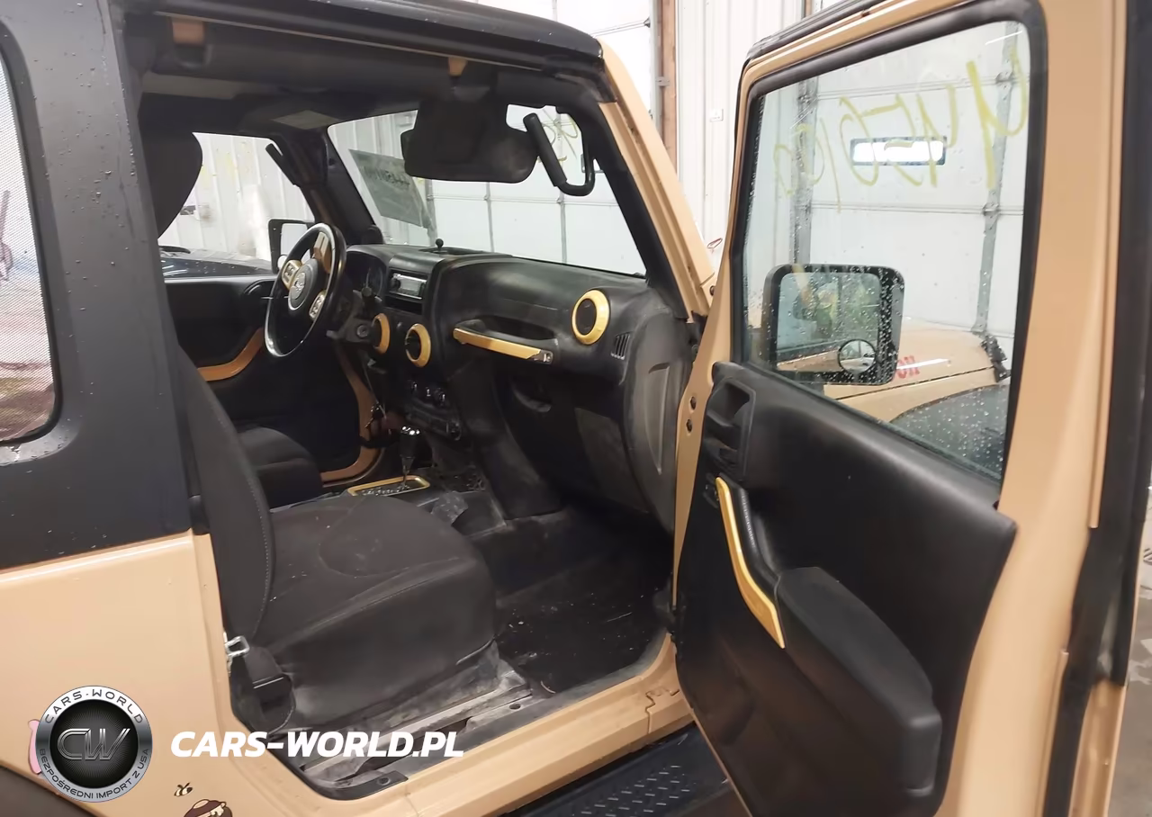 2013 Jeep Wrangler Sport VIN:1C4AJWAG4DL702701 - 5