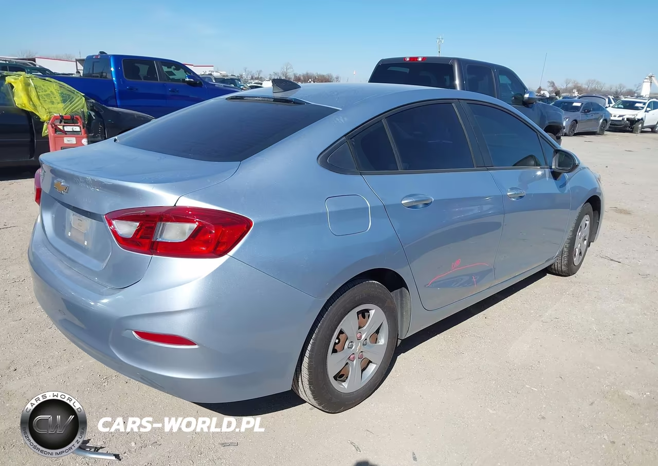 2018 Chevrolet Cruze Ls Auto VIN:1G1BC5SMXJ7155668 - 4
