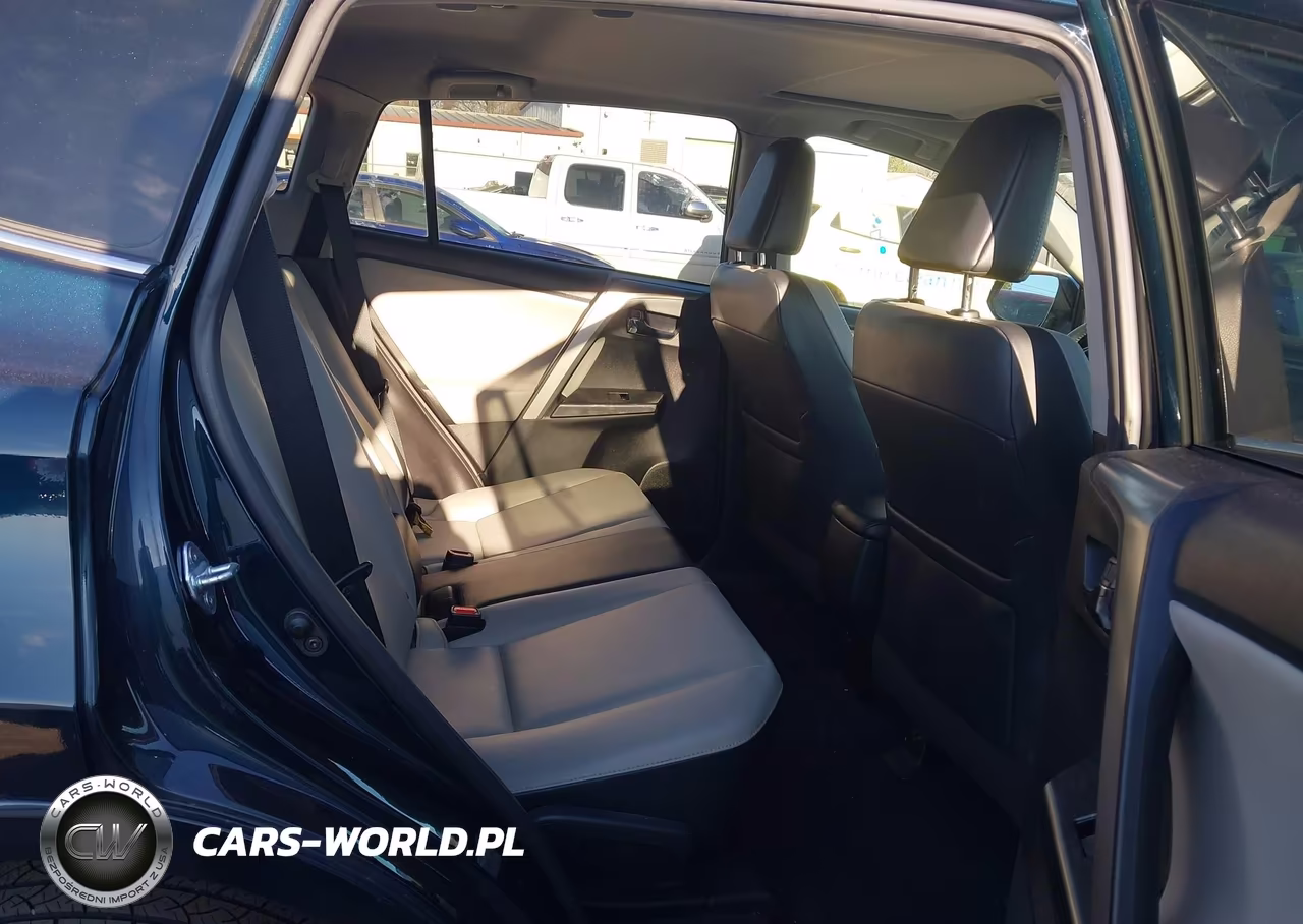 2017 Toyota Rav4 Platinum VIN:2T3DFREV6HW664674 - 8