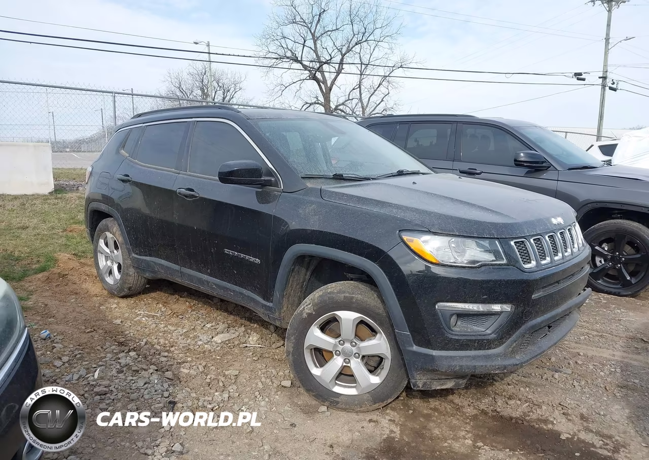 2018 Jeep Compass Latitude 4X4 – zdjęcie 1 z 16