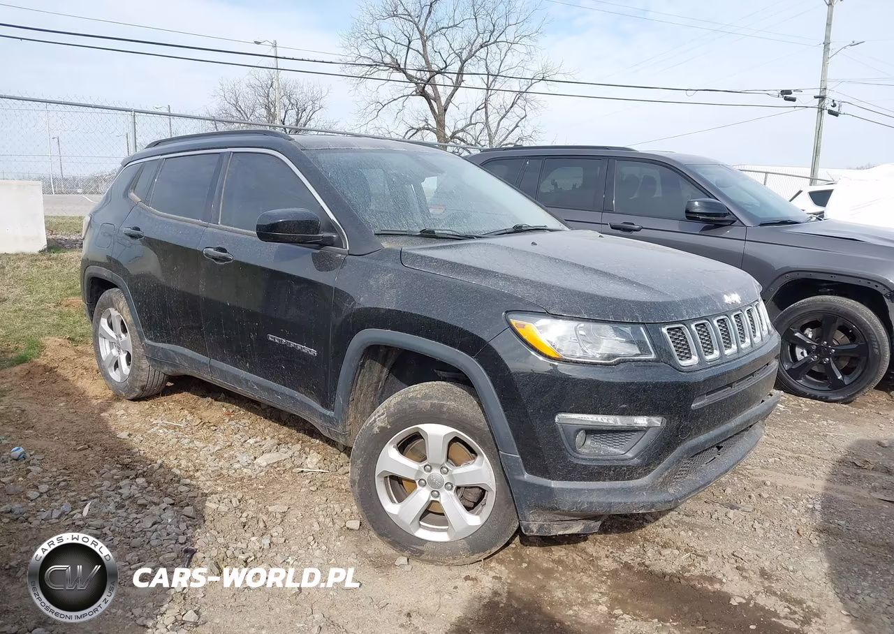 2018 Jeep Compass Latitude 4X4 VIN:3C4NJDBB2JT147448 - 13