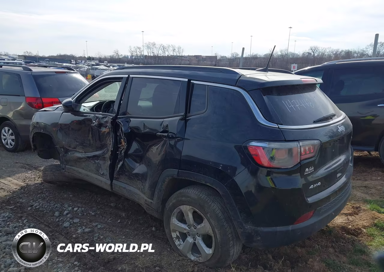 2018 Jeep Compass Latitude 4X4 VIN:3C4NJDBB2JT147448 - 14