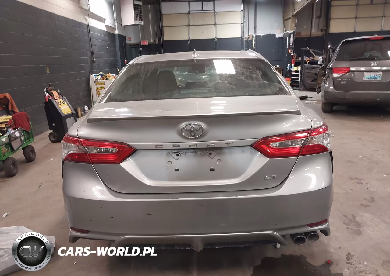 2020 Toyota Camry Se VIN:4T1G11AK8LU306101 - 16