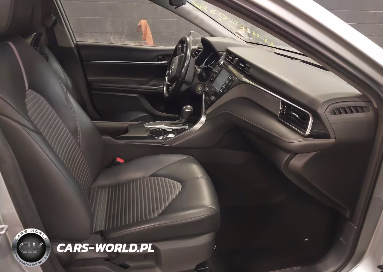 2020 Toyota Camry Se VIN:4T1G11AK8LU306101 - 5