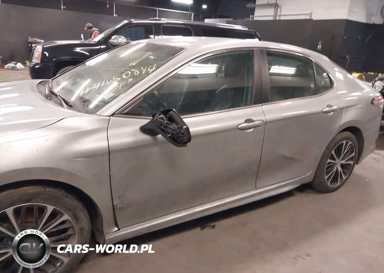 2020 Toyota Camry Se VIN:4T1G11AK8LU306101 - 6