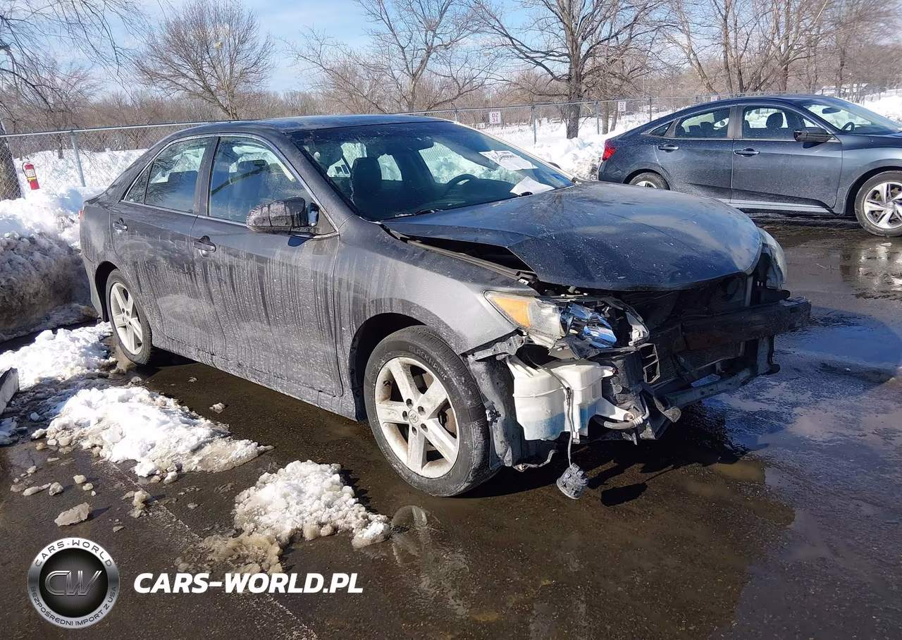 2012 Toyota Camry Se – zdjęcie 1 z 16