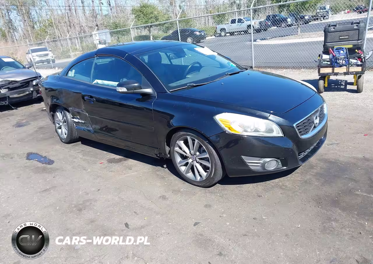 2011 Volvo C70 T5