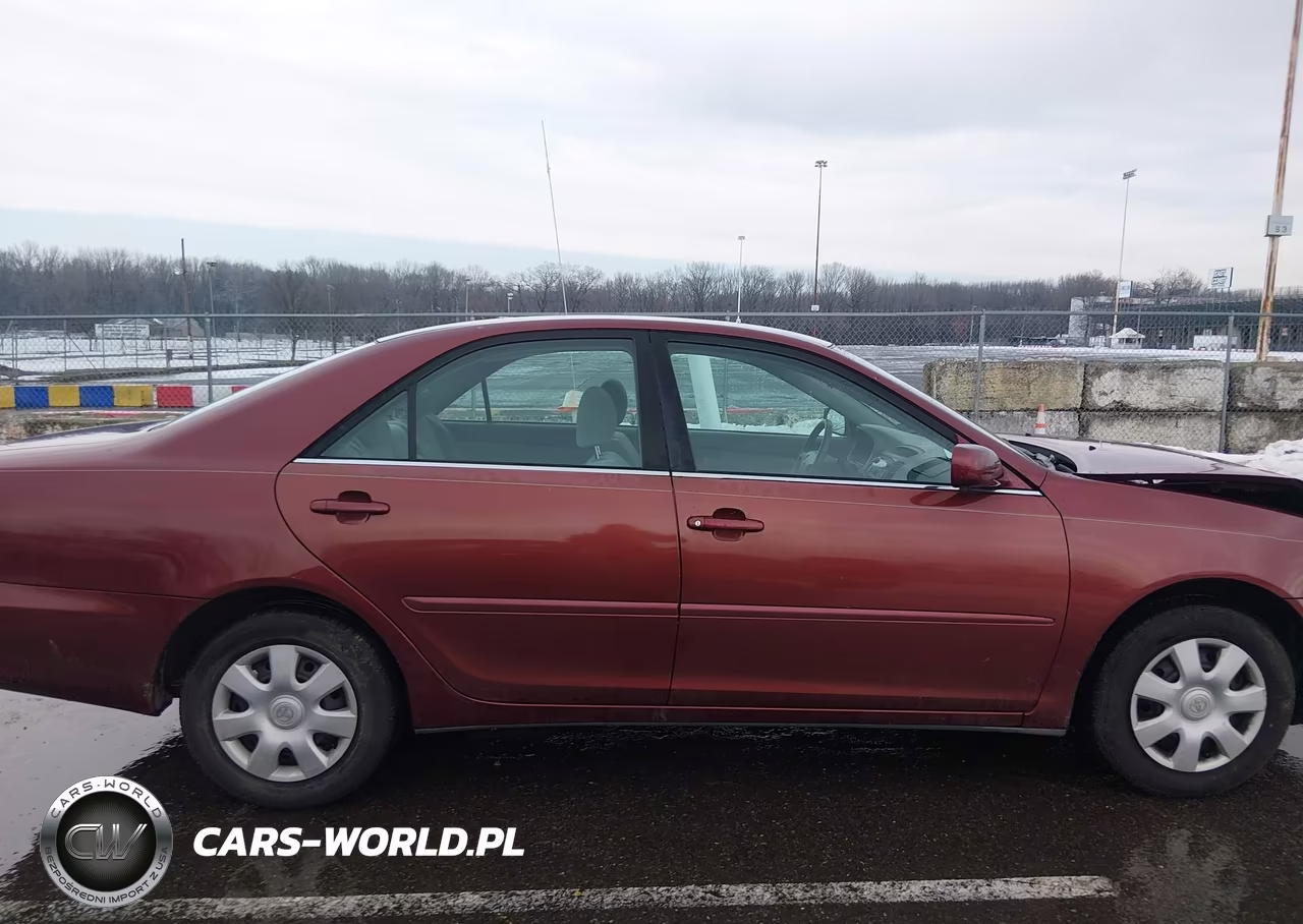 2004 Toyota Camry Le VIN:4T1BE32K24U354297 - 13