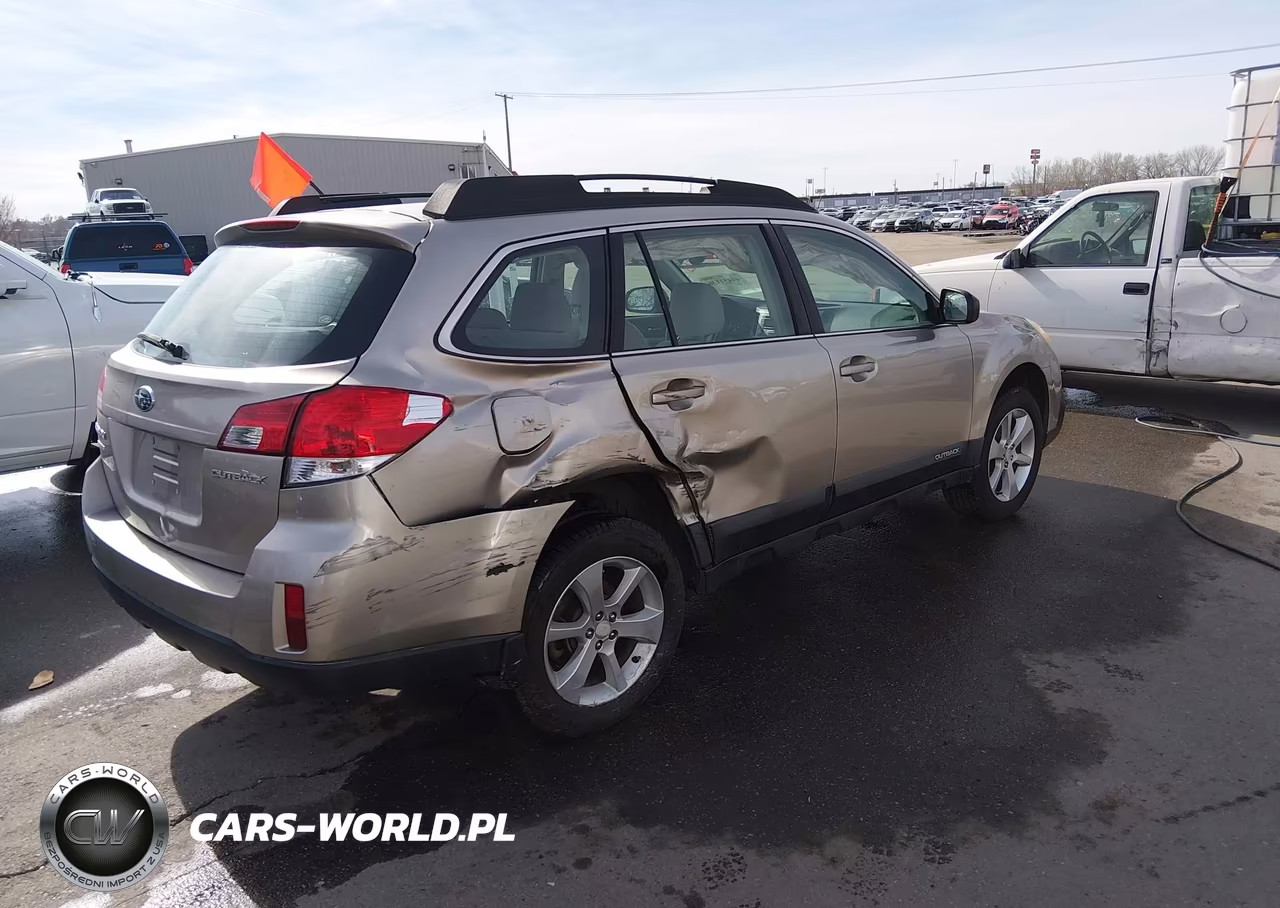 2014 Subaru Outback 2.5I VIN:4S4BRCAC6E3322569 - 4