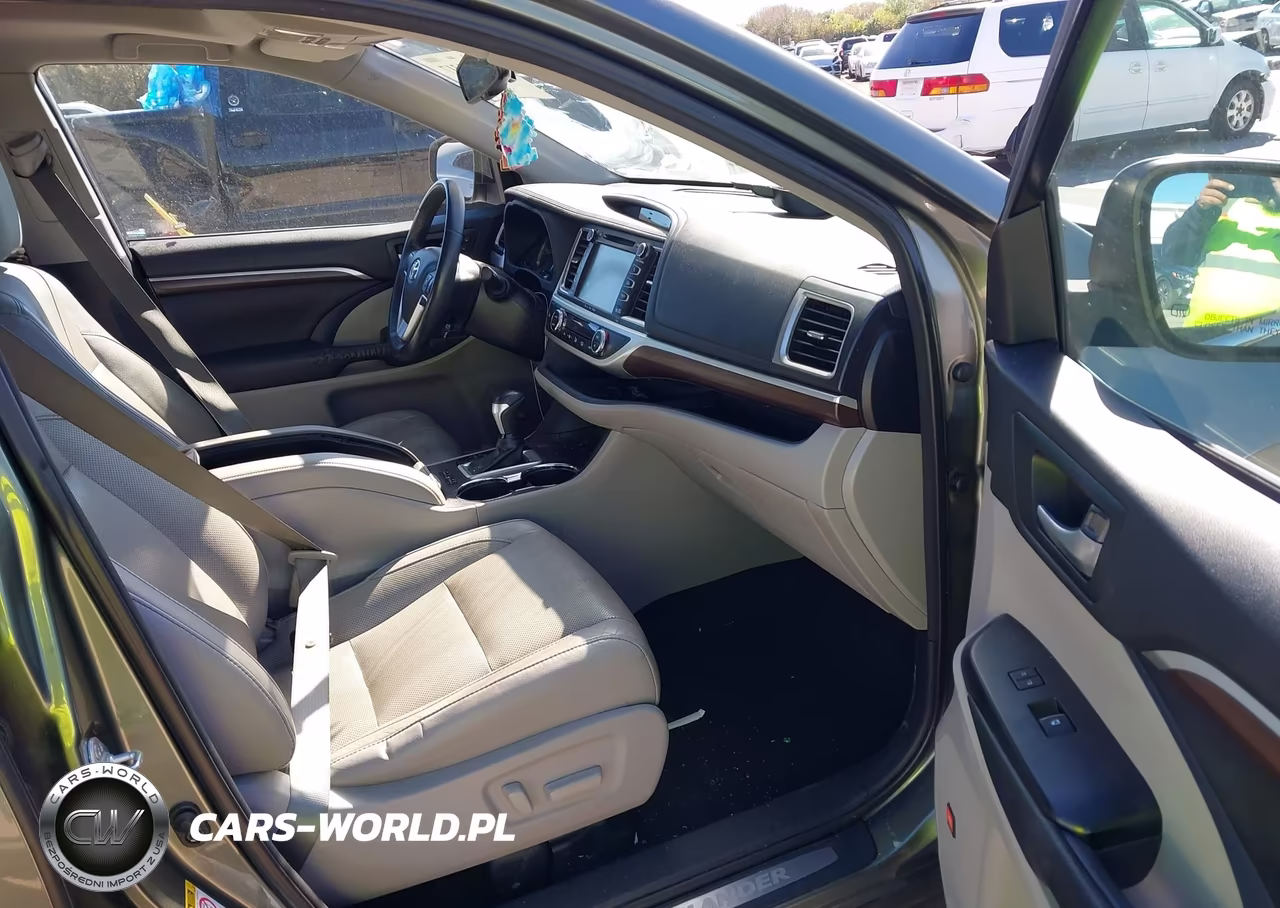 2016 Toyota Highlander Hybrid Limited Platinum V6 VIN:5TDDCRFH0GS017642 - 5