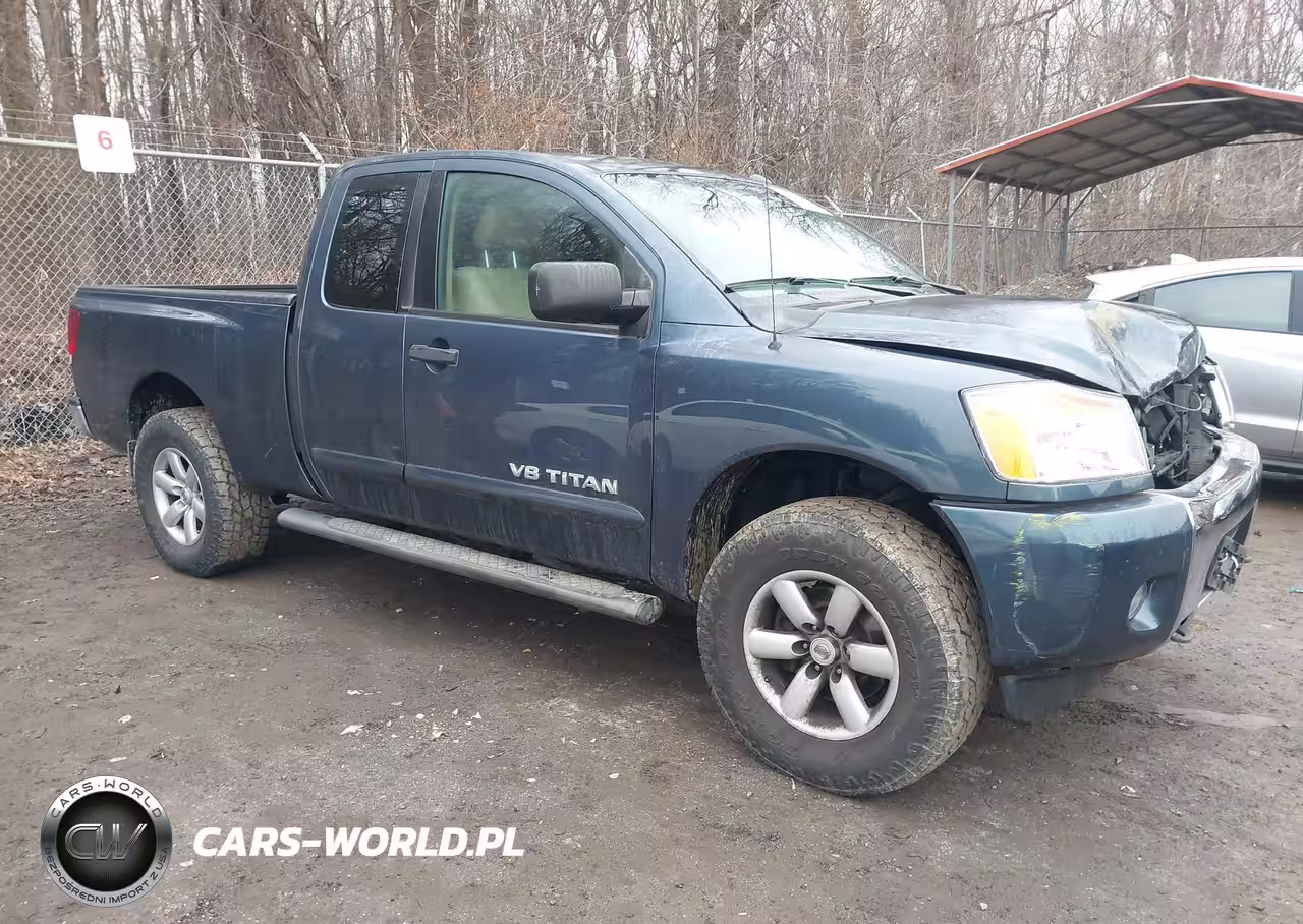 2013 Nissan Titan Sv