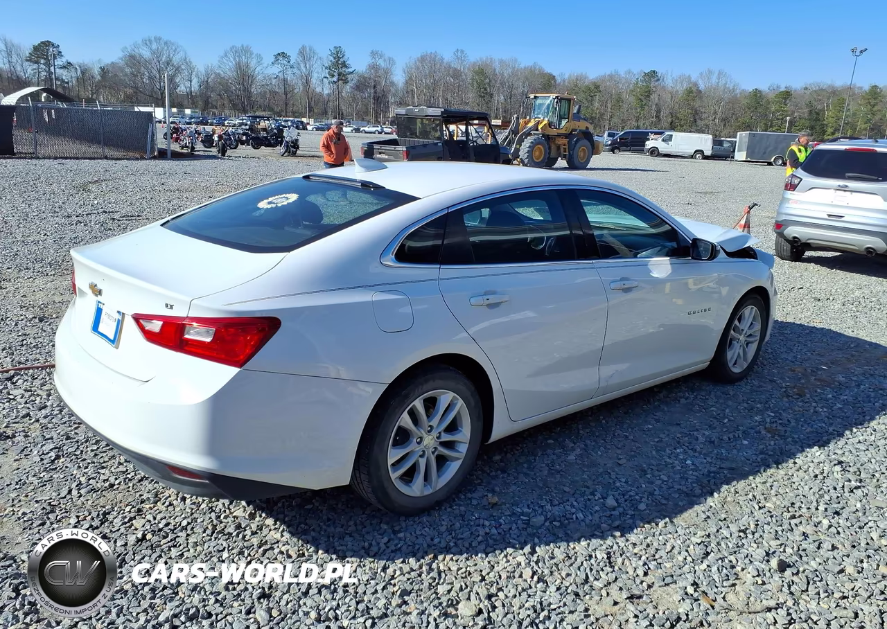 2018 Chevrolet Malibu Lt VIN:1G1ZD5ST5JF207684 - 4