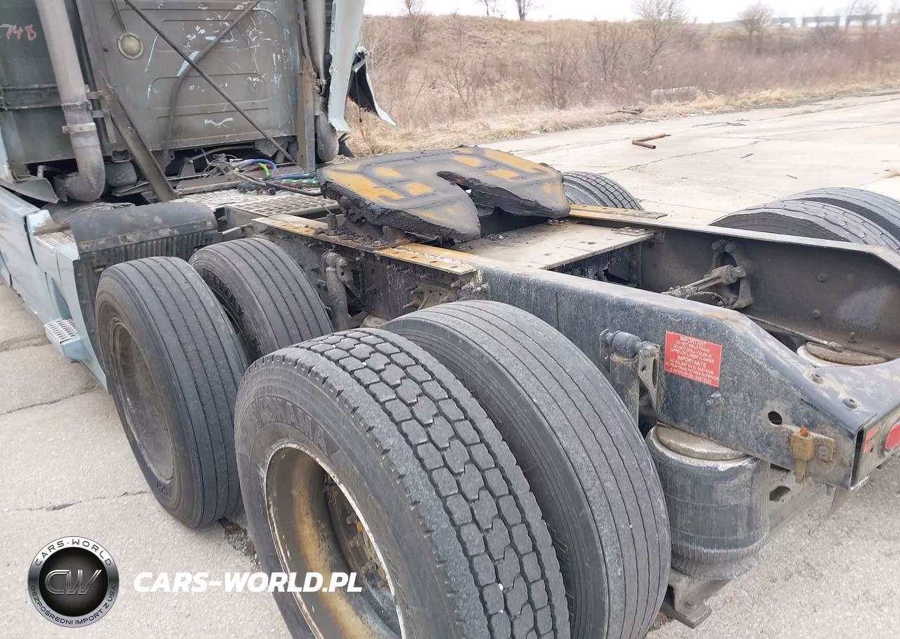 2017 Volvo Vnl VIN:4V4NC9EJXHN972677 - 18