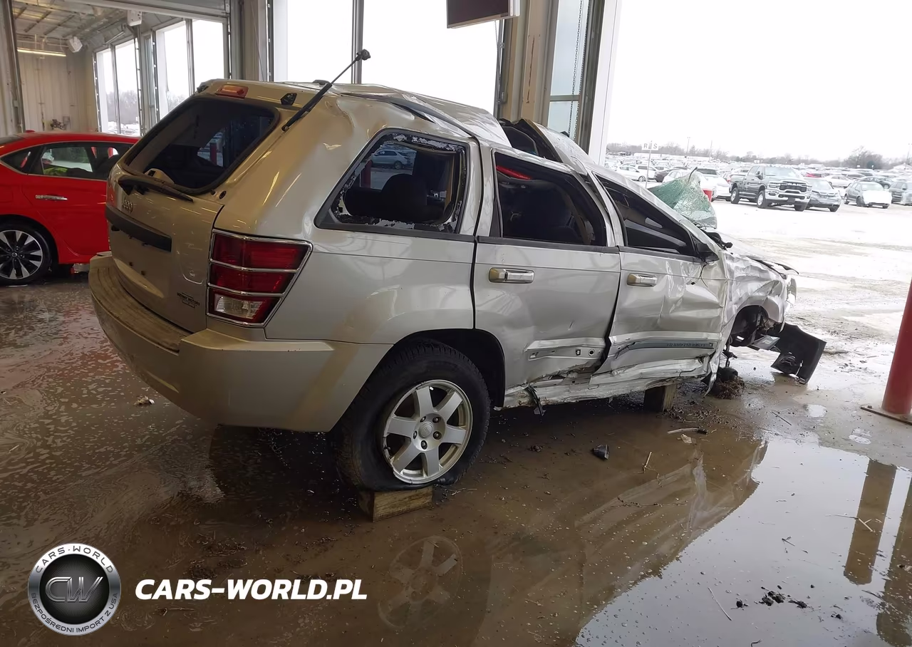 2008 Jeep Grand Cherokee Laredo VIN:1J8GR48K98C247456 - 4