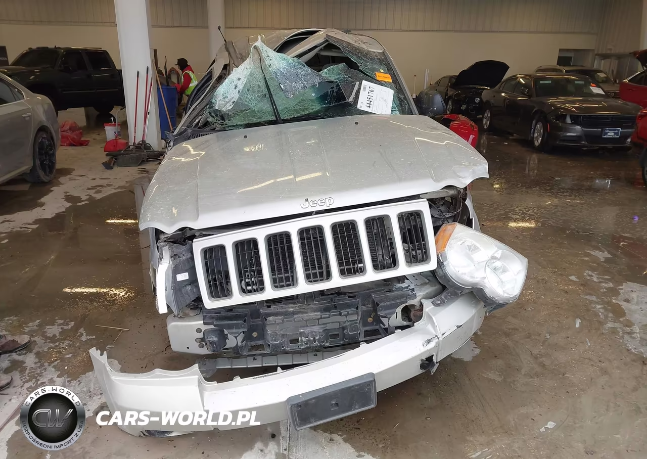 2008 Jeep Grand Cherokee Laredo VIN:1J8GR48K98C247456 - 6