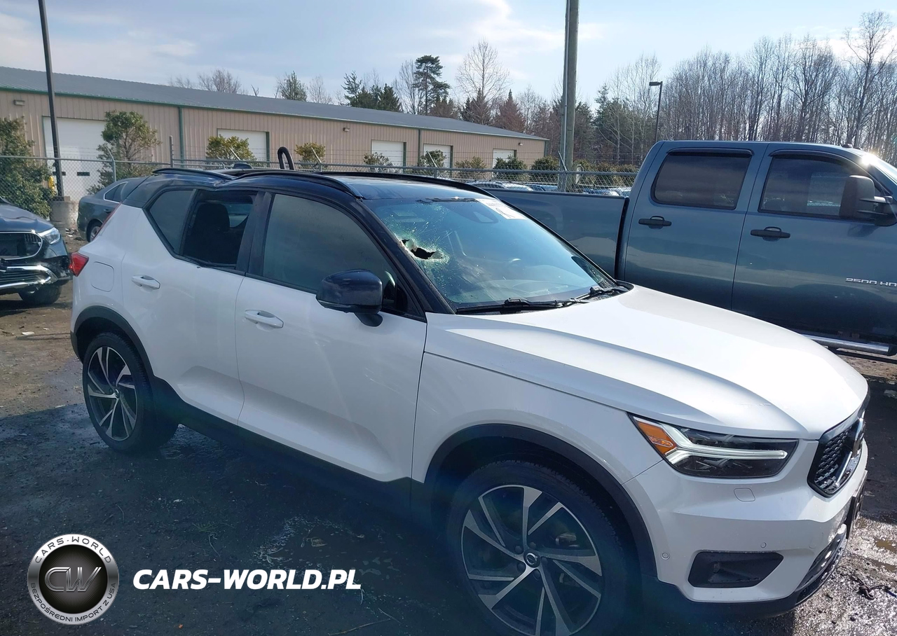 2021 Volvo Xc40 T5 R-Design