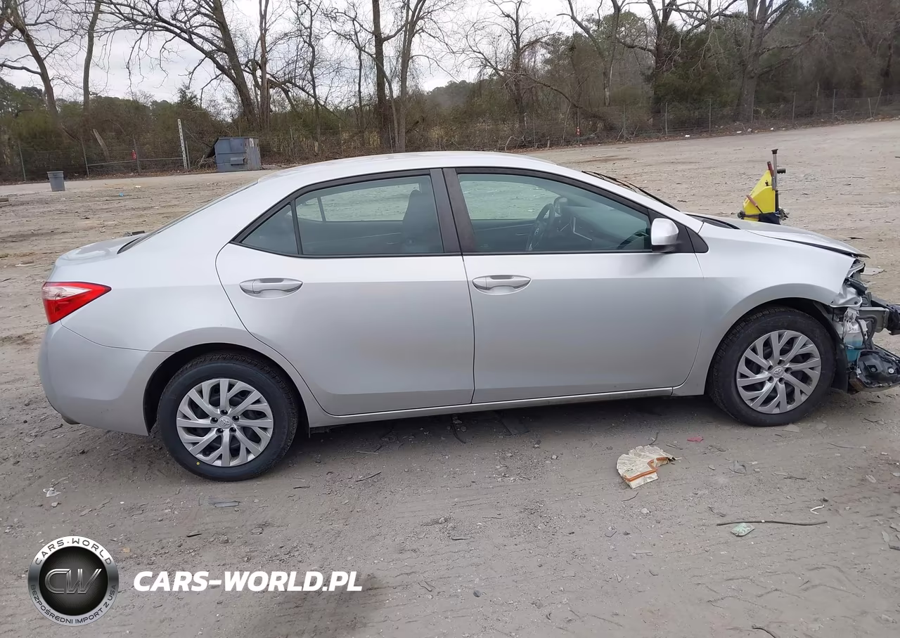 2019 Toyota Corolla Le VIN:5YFBURHE8KP869732 - 13
