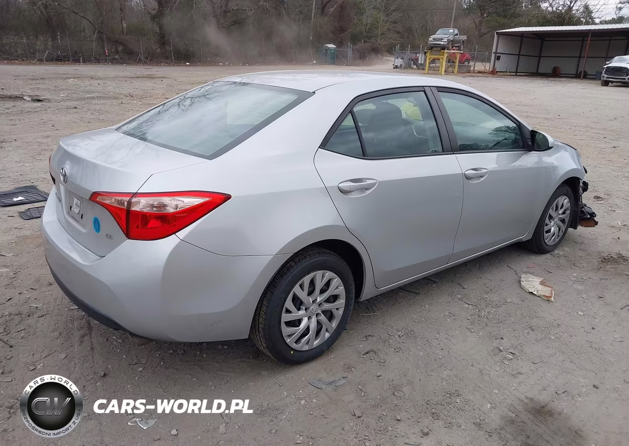 2019 Toyota Corolla Le VIN:5YFBURHE8KP869732 - 4