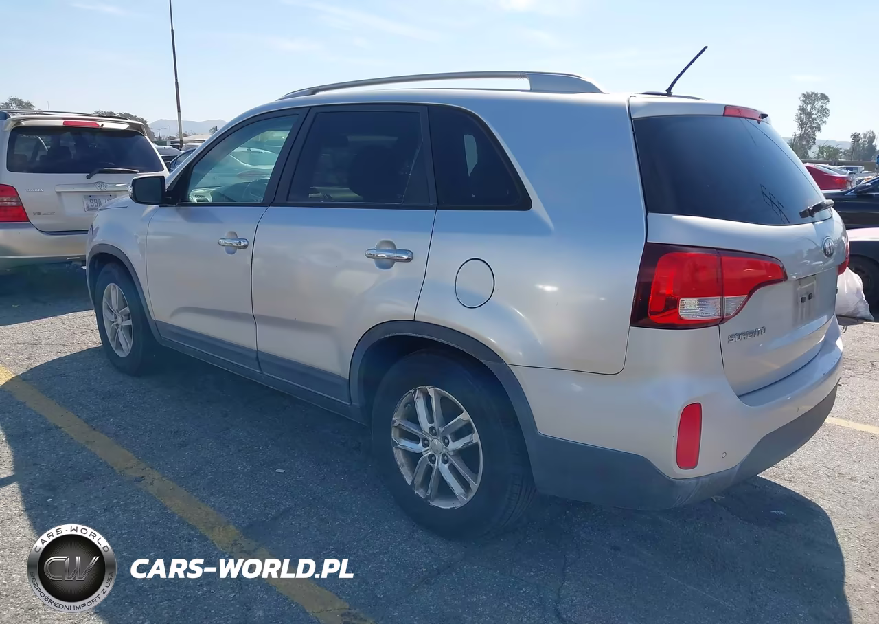 2014 Kia Sorento Lx VIN:5XYKT3A66EG450841 - 3