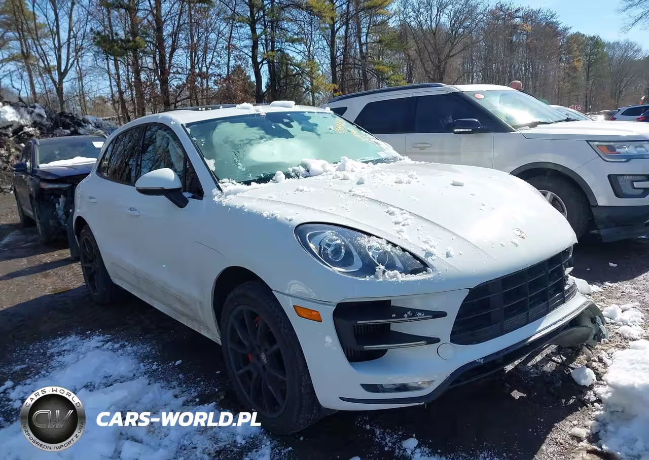 2018 Porsche Macan Turbo