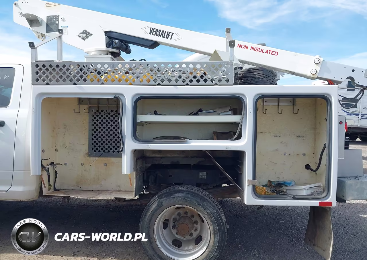 2014 Ram 4500 Chassis Tradesman-Slt VIN:3C7WRKAJ7EG323910 - 18